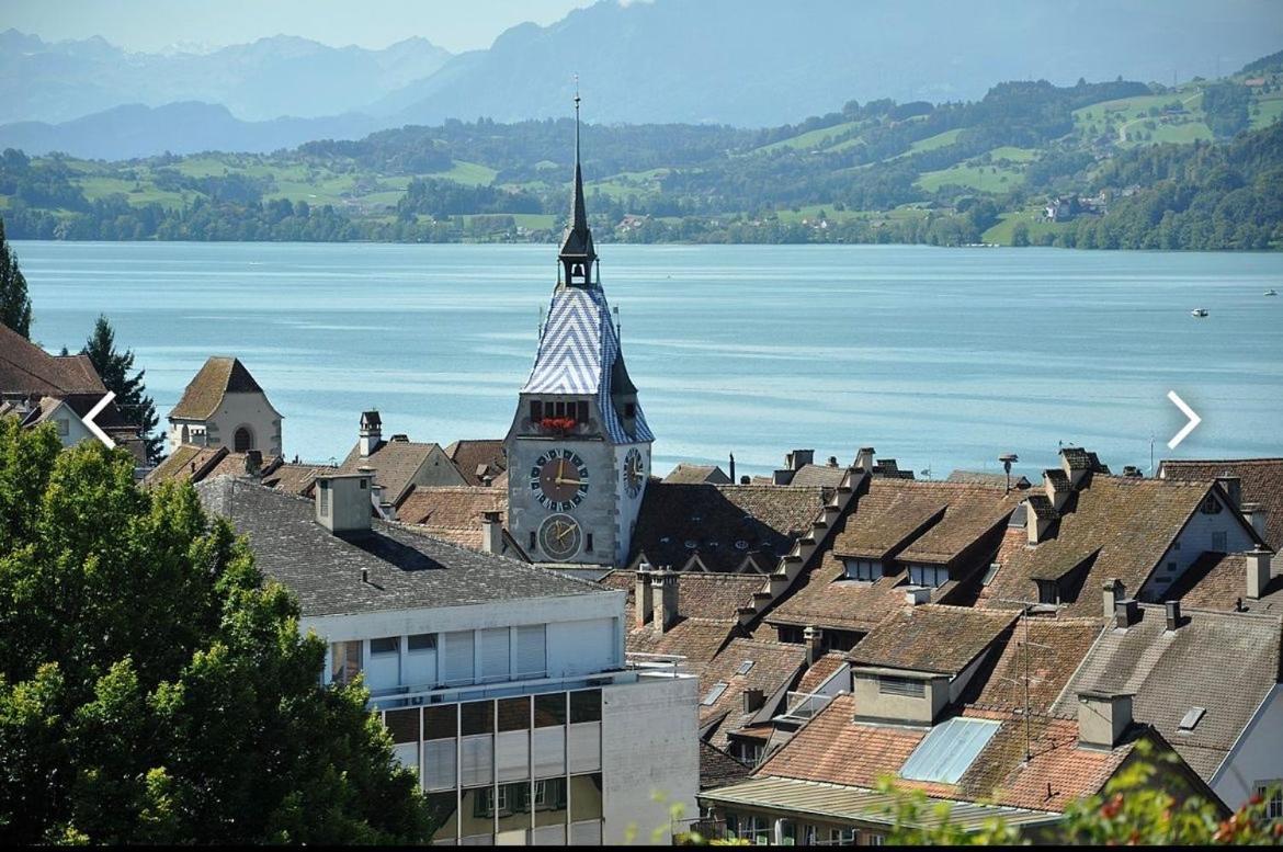 Studio Flat In The Heart Of Zug, Ideal For Solo Travellersアパートメント エクステリア 写真